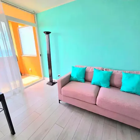 Maison Mirella - Fronte Spiaggia, Vista Mare E Aria Condizionata Apartment
