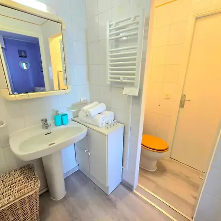Apartment Maison Mirella - Fronte Spiaggia, Vista Mare E Aria Condizionata Menton